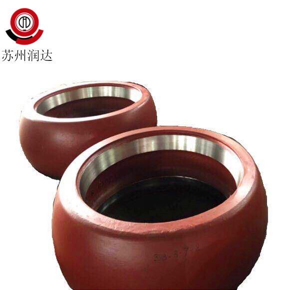 高鉻鑄鐵耐磨輥套生產(chǎn)的難點(diǎn)是什么？
